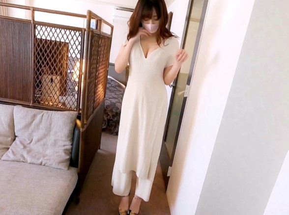 【スレンダー美女の淫らな変貌】 モデル体型なのにドスケベ！ 恥じらいからの大胆セックスで乱れまくり♡