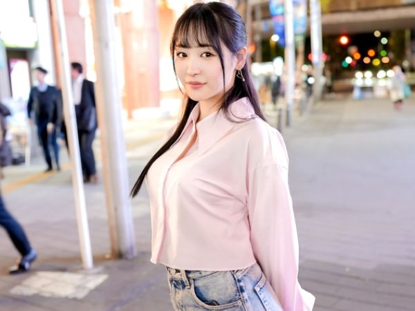 【美乳JDをホテルでGET】『えっ…ダメぇ…』アイドル顔のウブな女子大生が、手マンで敏感なトコロを責められ、思わず潮吹き！開発済みマンコで連続絶頂の快楽に溺れる！♡