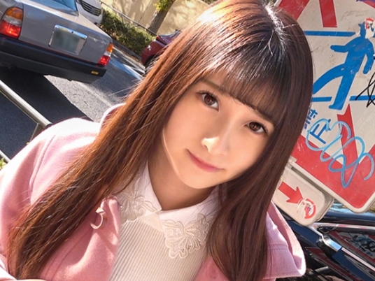 【華奢な美少女の初々しいセックス】『気持ちいい…もっと…』貧乳ちっぱいの無毛マンコを激ピストン！細身ボディを激しく突きまくる濃厚ファックで喘ぎまくり♡